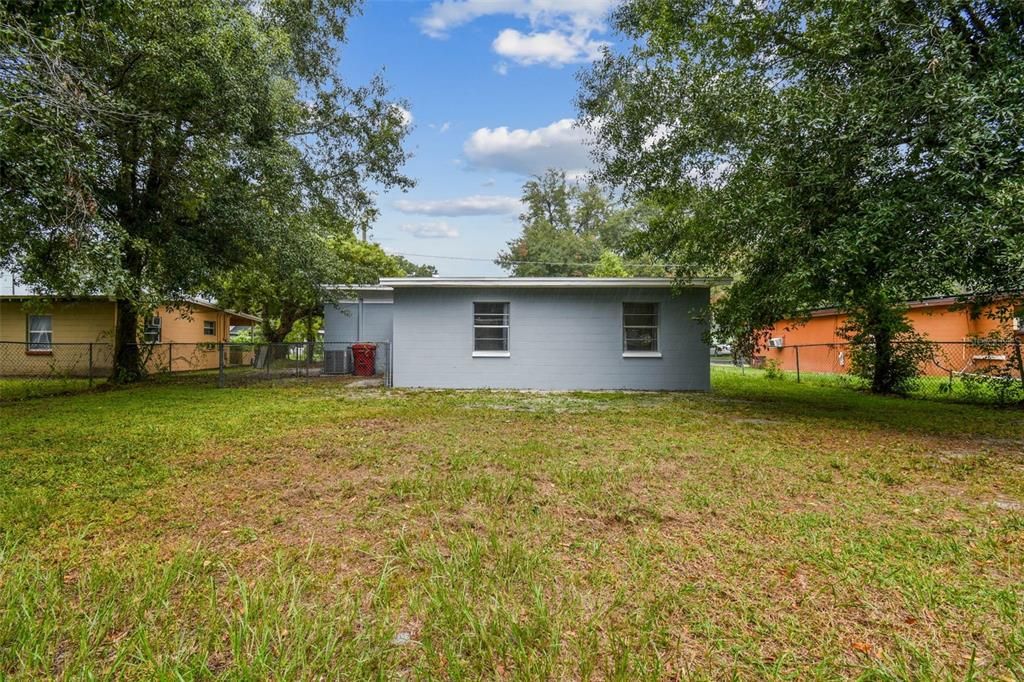 En Venta: $270,000 (3 camas, 2 baños, 1119 Pies cuadrados)