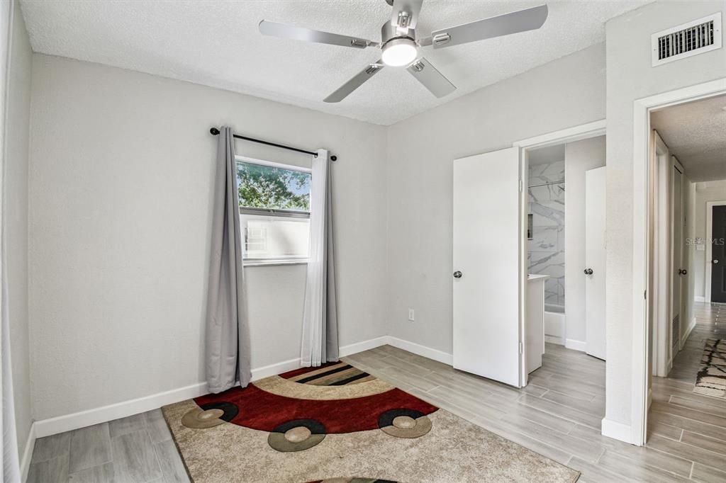 En Venta: $270,000 (3 camas, 2 baños, 1119 Pies cuadrados)