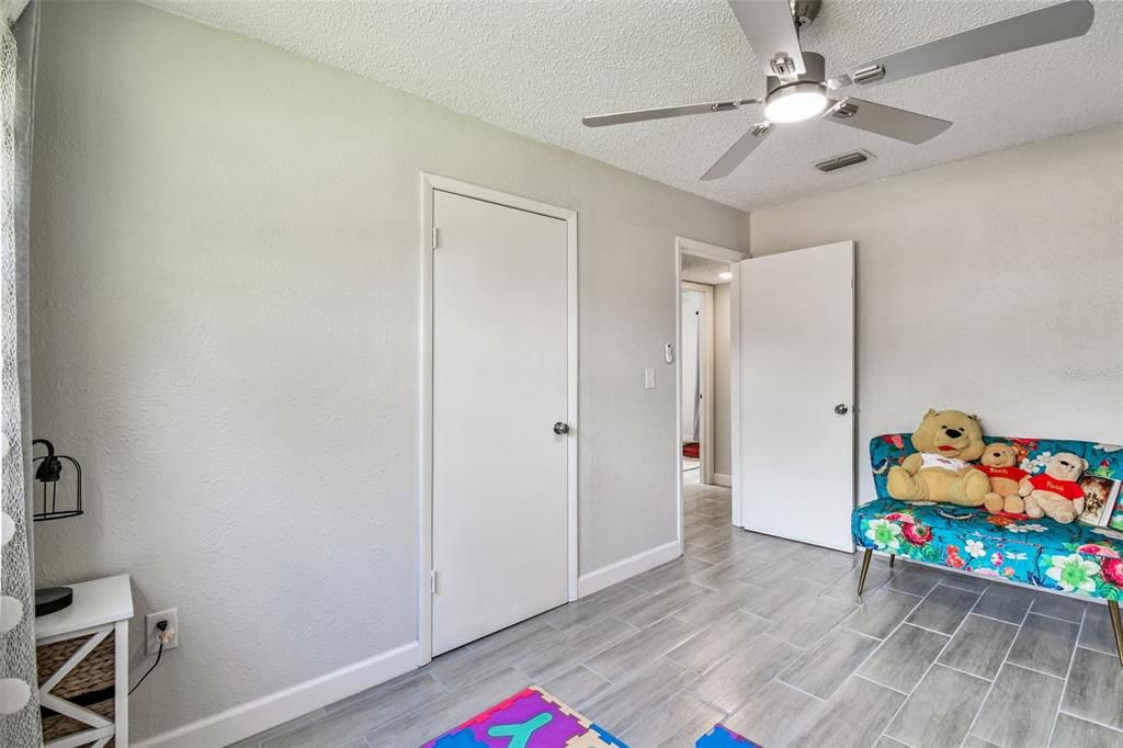 En Venta: $270,000 (3 camas, 2 baños, 1119 Pies cuadrados)