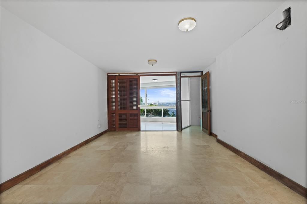 На продажу: $1,800,000 (2 спален, 2 ванн, 2050 Квадратных фут)