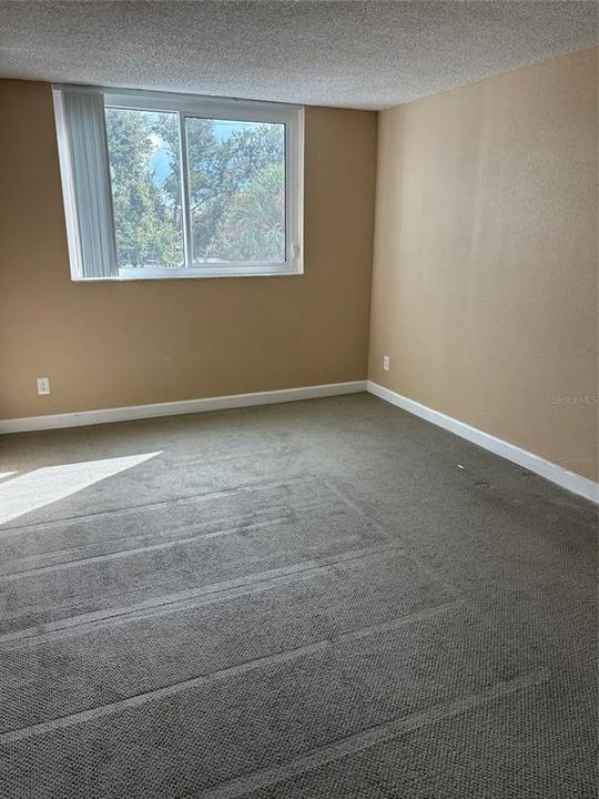 For Rent: $1,500 (1 beds, 1 baths, 714 Square Feet)