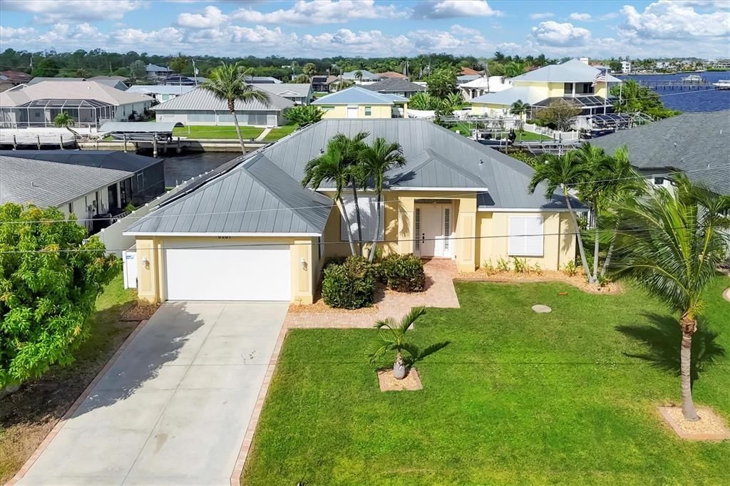 合同活跃: $569,000 (3 贝兹, 2 浴室, 1950 平方英尺)