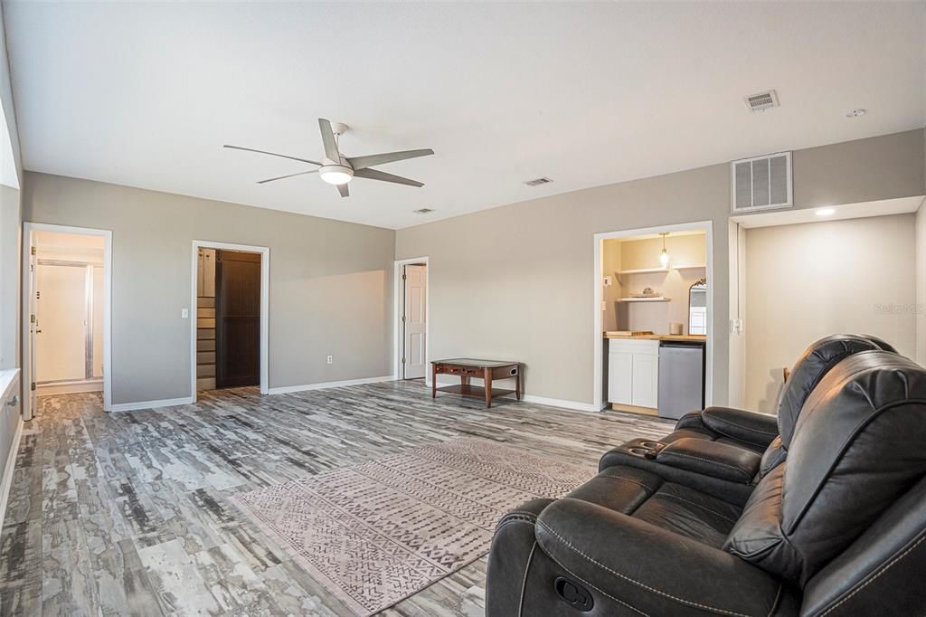 待售: $825,000 (5 贝兹, 4 浴室, 3526 平方英尺)