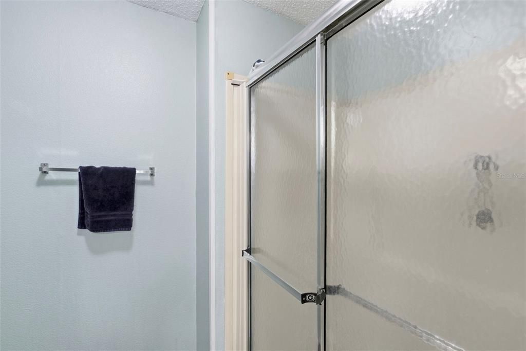 For Sale: $169,900 (2 beds, 2 baths, 1053 Square Feet)