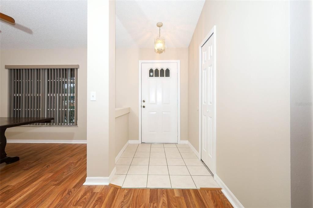 Active With Contract: $299,900 (3 beds, 2 baths, 1540 Square Feet)