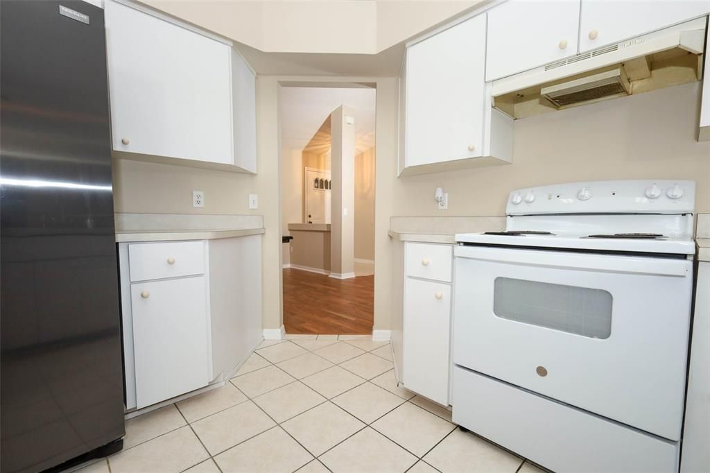 Active With Contract: $299,900 (3 beds, 2 baths, 1540 Square Feet)