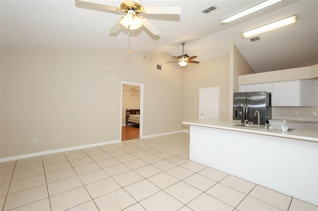 Active With Contract: $299,900 (3 beds, 2 baths, 1540 Square Feet)