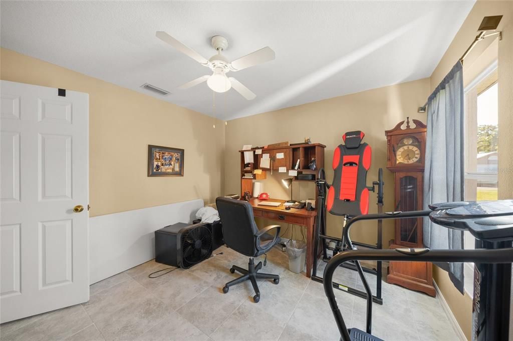 For Sale: $489,000 (4 beds, 2 baths, 1964 Square Feet)