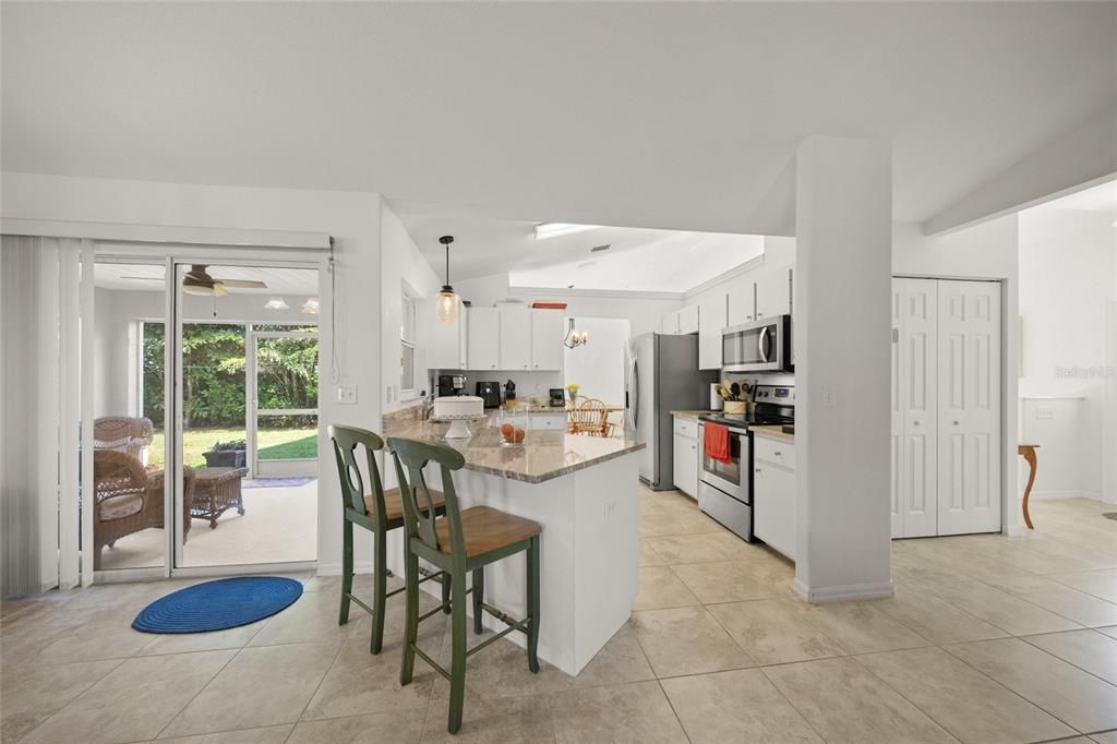 For Sale: $489,000 (4 beds, 2 baths, 1964 Square Feet)