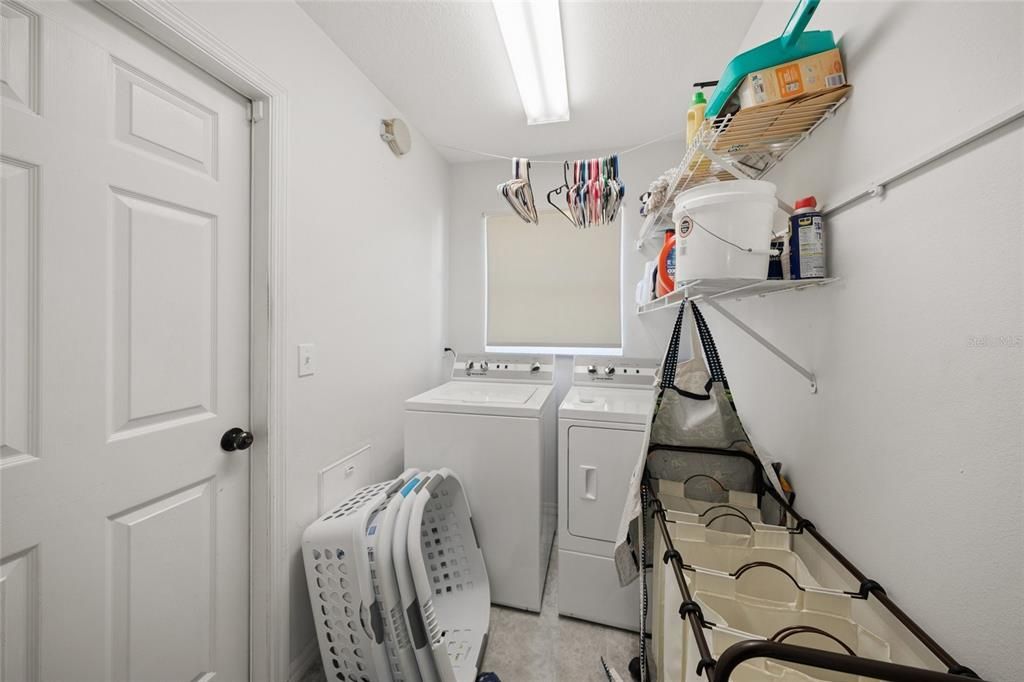 For Sale: $489,000 (4 beds, 2 baths, 1964 Square Feet)