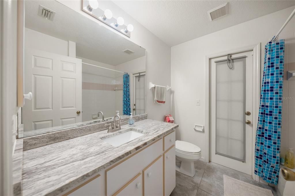 For Sale: $489,000 (4 beds, 2 baths, 1964 Square Feet)