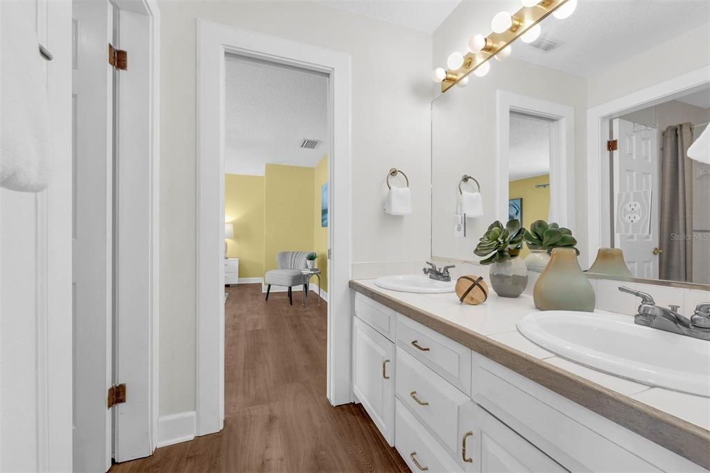 待售: $739,900 (3 贝兹, 3 浴室, 3102 平方英尺)