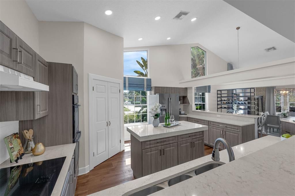 待售: $739,900 (3 贝兹, 3 浴室, 3102 平方英尺)