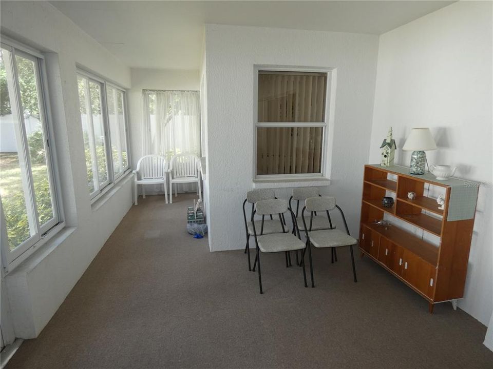 For Sale: $278,000 (3 beds, 2 baths, 2036 Square Feet)