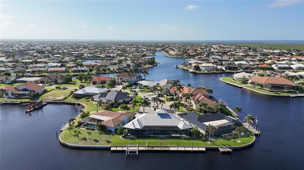 En Venta: $1,849,000 (3 camas, 3 baños, 2712 Pies cuadrados)