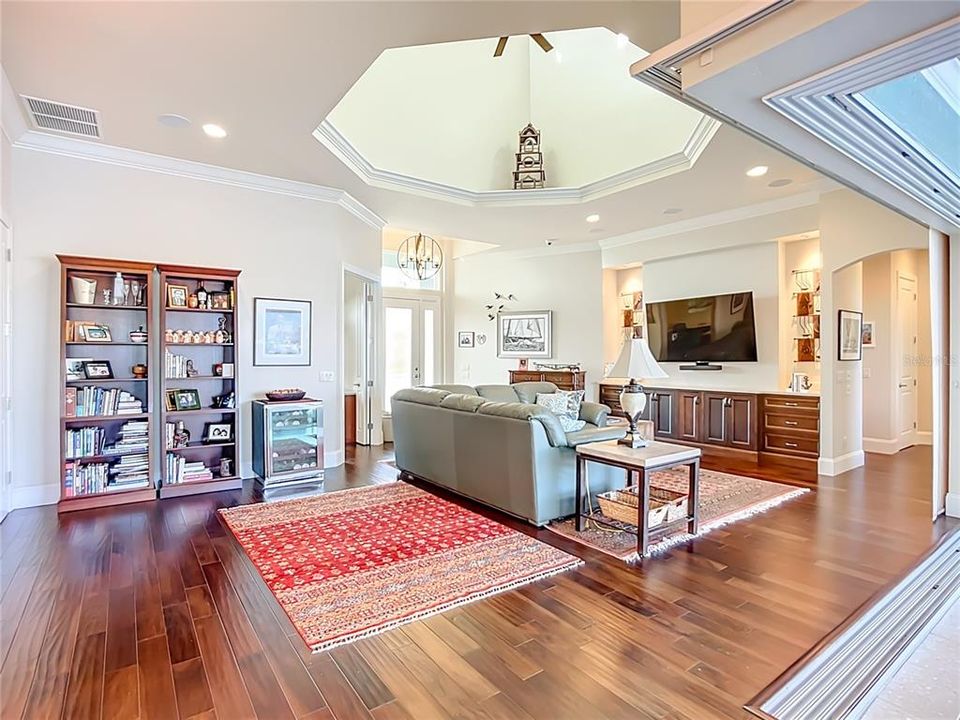 En Venta: $1,849,000 (3 camas, 3 baños, 2712 Pies cuadrados)