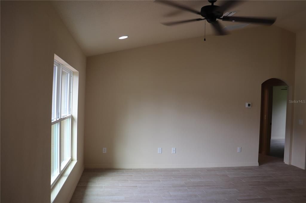 For Sale: $329,000 (3 beds, 2 baths, 1341 Square Feet)