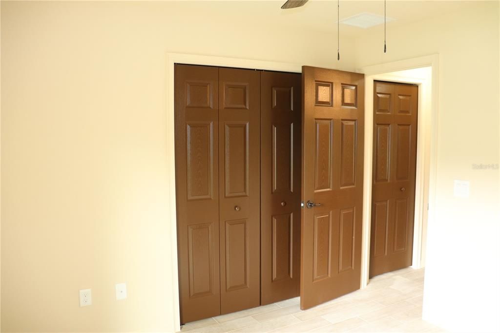 For Sale: $329,000 (3 beds, 2 baths, 1341 Square Feet)