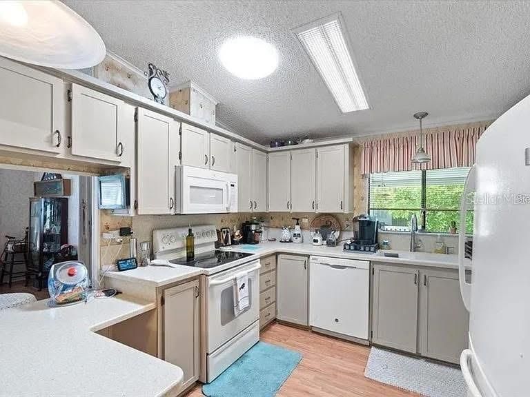 En Venta: $134,500 (2 camas, 2 baños, 1332 Pies cuadrados)