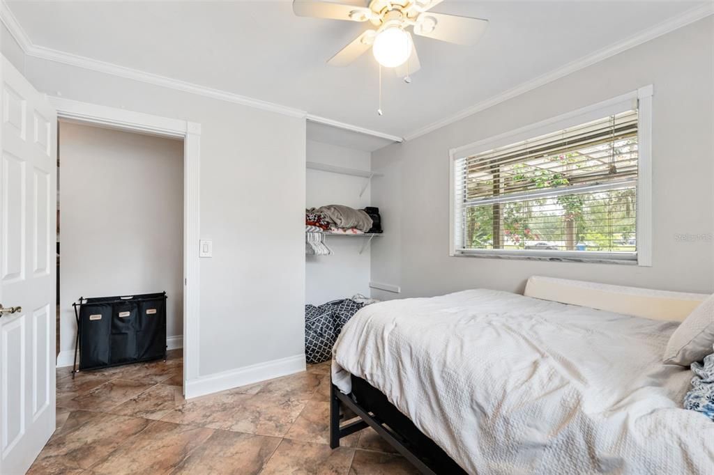 На продажу: $455,000 (4 спален, 2 ванн, 1873 Квадратных фут)