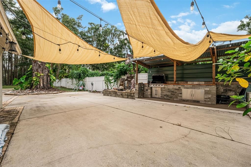 На продажу: $455,000 (4 спален, 2 ванн, 1873 Квадратных фут)