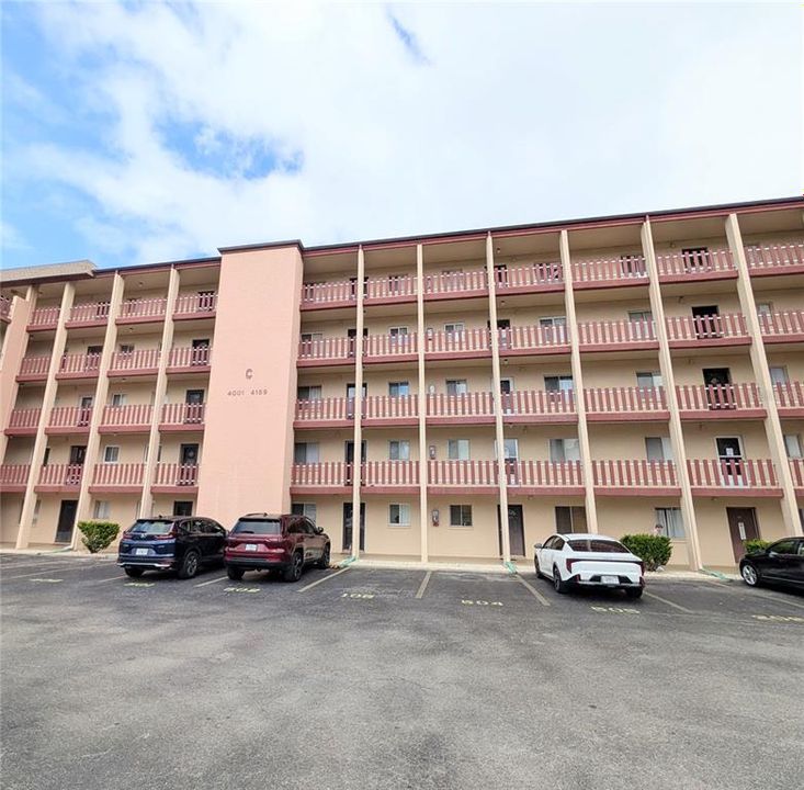 На продажу: $110,000 (2 спален, 1 ванн, 912 Квадратных фут)