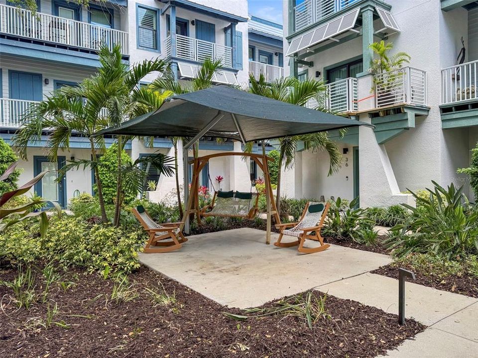 For Sale: $885,000 (3 beds, 3 baths, 2296 Square Feet)