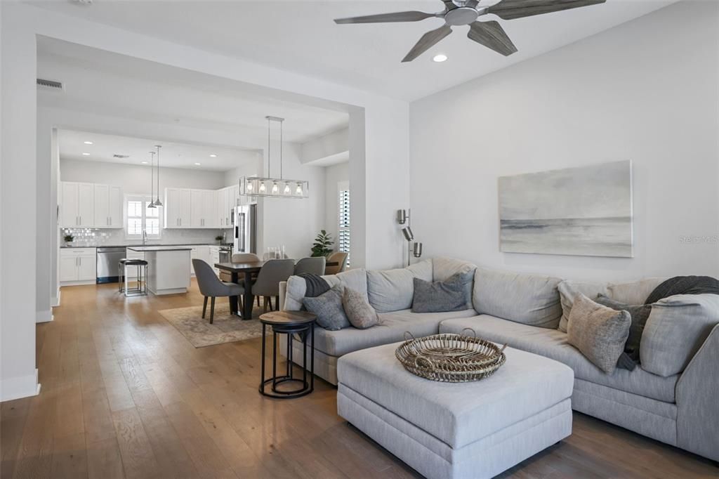 For Sale: $885,000 (3 beds, 3 baths, 2296 Square Feet)