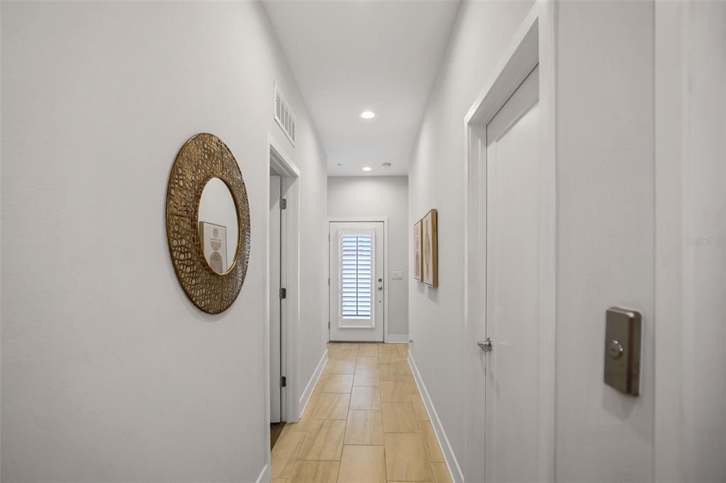 For Sale: $885,000 (3 beds, 3 baths, 2296 Square Feet)