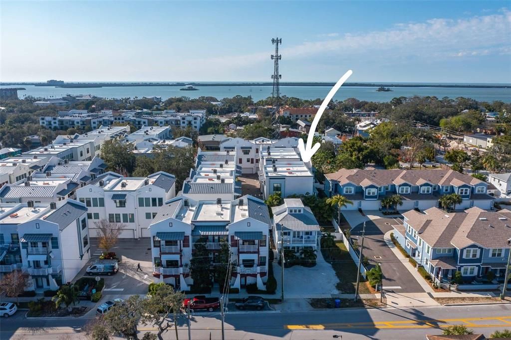 For Sale: $885,000 (3 beds, 3 baths, 2296 Square Feet)