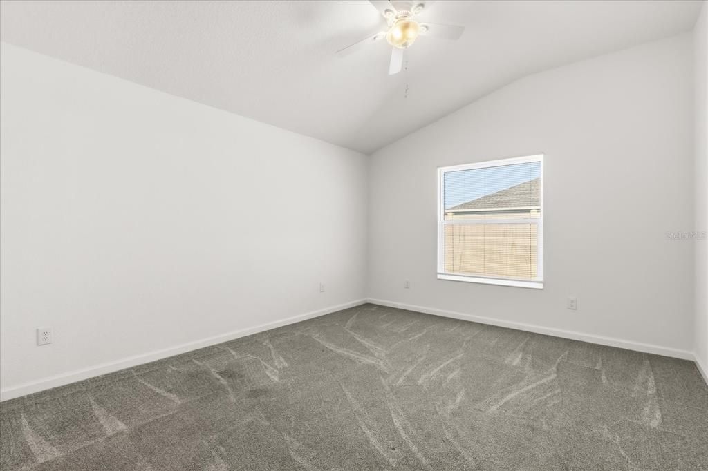 Active With Contract: $249,900 (2 beds, 2 baths, 1300 Square Feet)