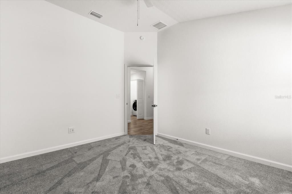 Active With Contract: $249,900 (2 beds, 2 baths, 1300 Square Feet)