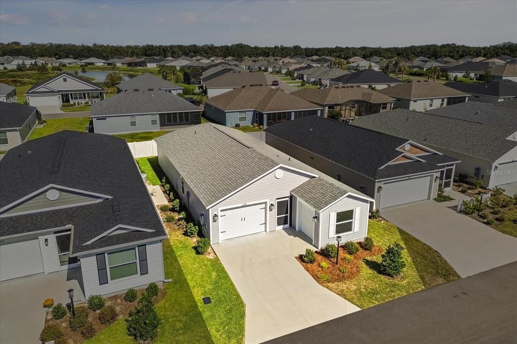 Active With Contract: $249,900 (2 beds, 2 baths, 1300 Square Feet)