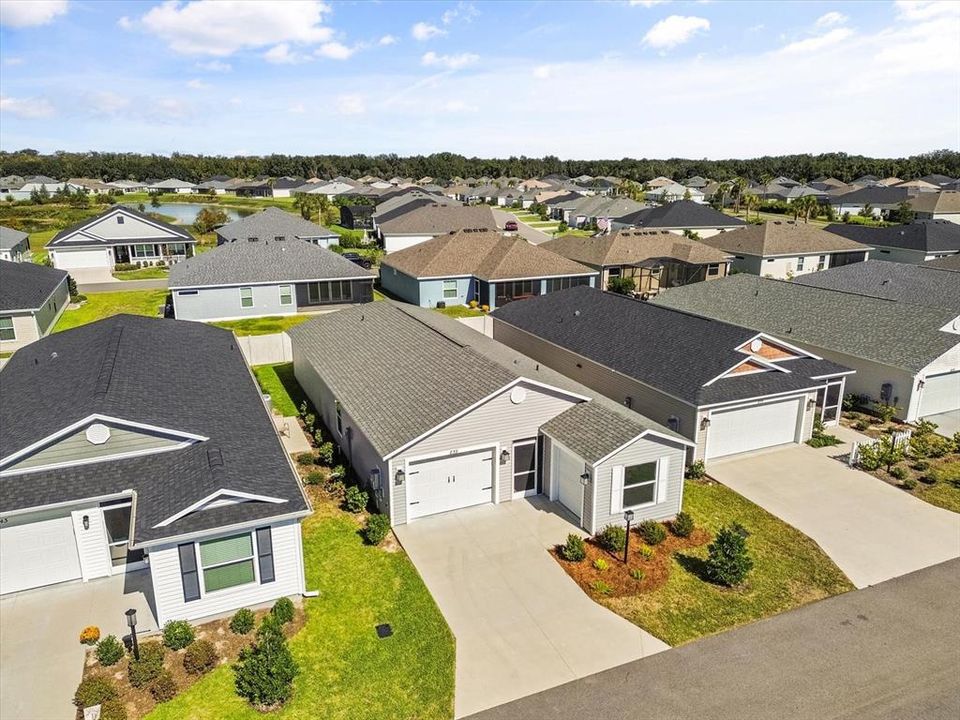 Active With Contract: $249,900 (2 beds, 2 baths, 1300 Square Feet)