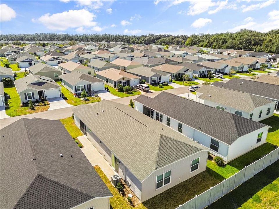 Active With Contract: $249,900 (2 beds, 2 baths, 1300 Square Feet)