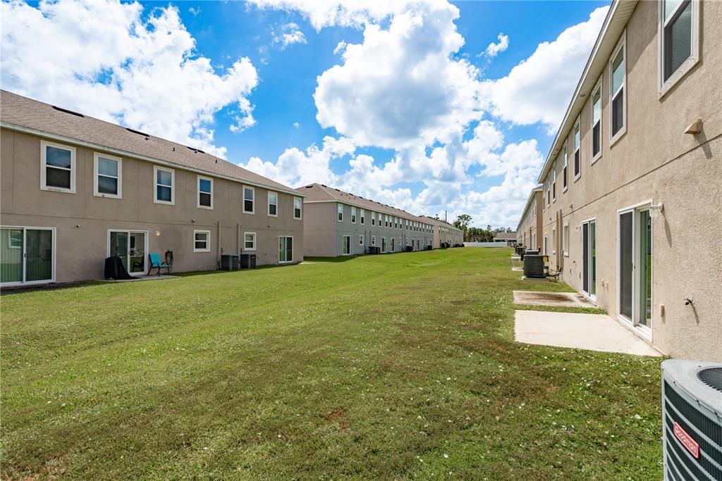 Activo con contrato: $275,000 (3 camas, 2 baños, 1627 Pies cuadrados)