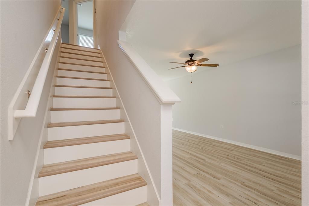 Activo con contrato: $275,000 (3 camas, 2 baños, 1627 Pies cuadrados)