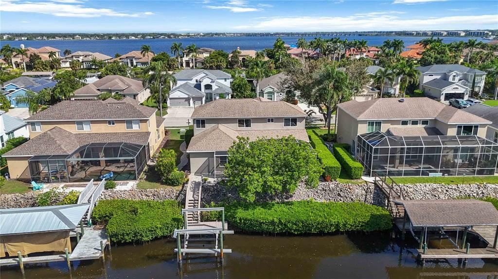 En Venta: $995,000 (3 camas, 3 baños, 2947 Pies cuadrados)