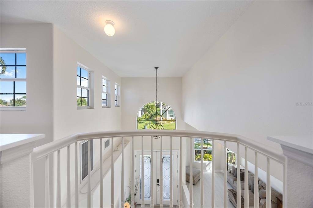 En Venta: $995,000 (3 camas, 3 baños, 2947 Pies cuadrados)