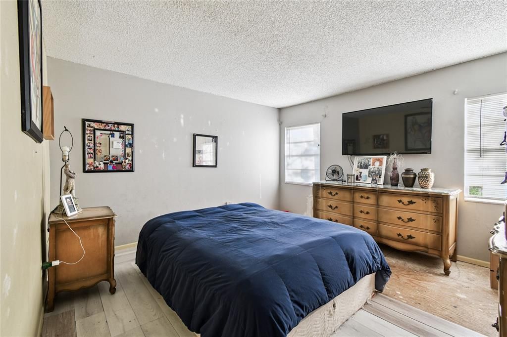 待售: $149,000 (3 贝兹, 2 浴室, 1238 平方英尺)