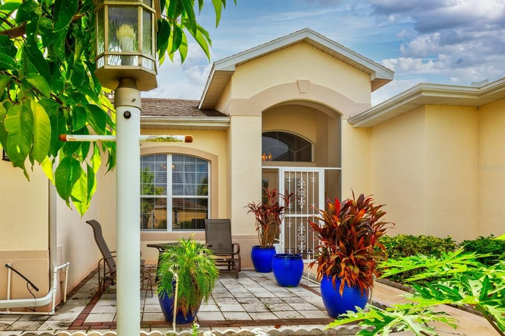 En Venta: $327,000 (3 camas, 2 baños, 1993 Pies cuadrados)