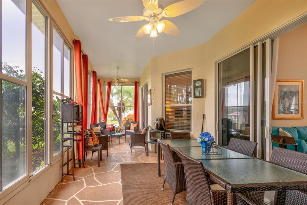 En Venta: $327,000 (3 camas, 2 baños, 1993 Pies cuadrados)