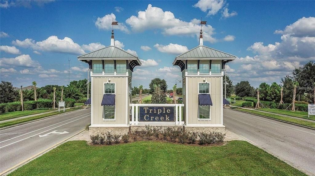 出租: $2,500 (4 贝兹, 2 浴室, 2550 平方英尺)