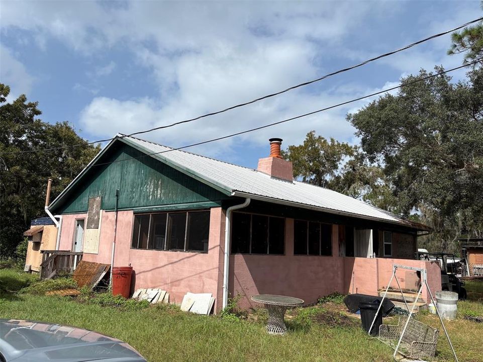 最近售出: $30,000 (2 贝兹, 2 浴室, 1000 平方英尺)