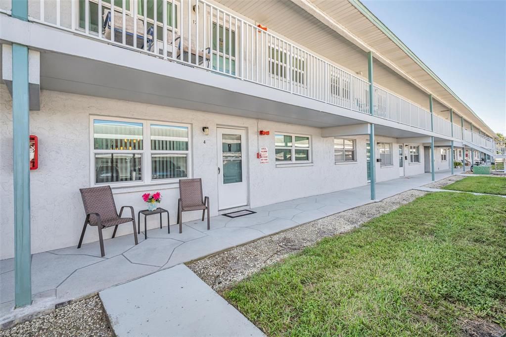 Active With Contract: $117,000 (2 beds, 1 baths, 1010 Square Feet)