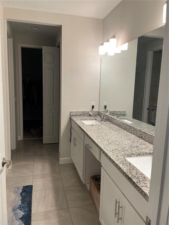 出租: $2,499 (3 贝兹, 3 浴室, 1989 平方英尺)