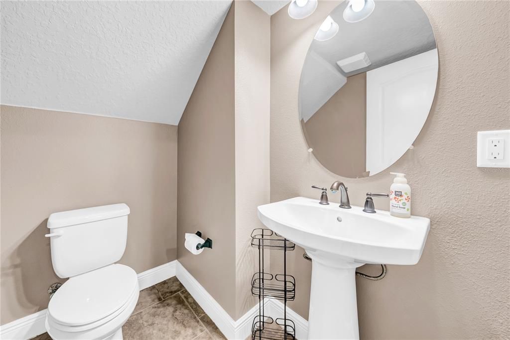 待售: $799,999 (5 贝兹, 4 浴室, 4180 平方英尺)