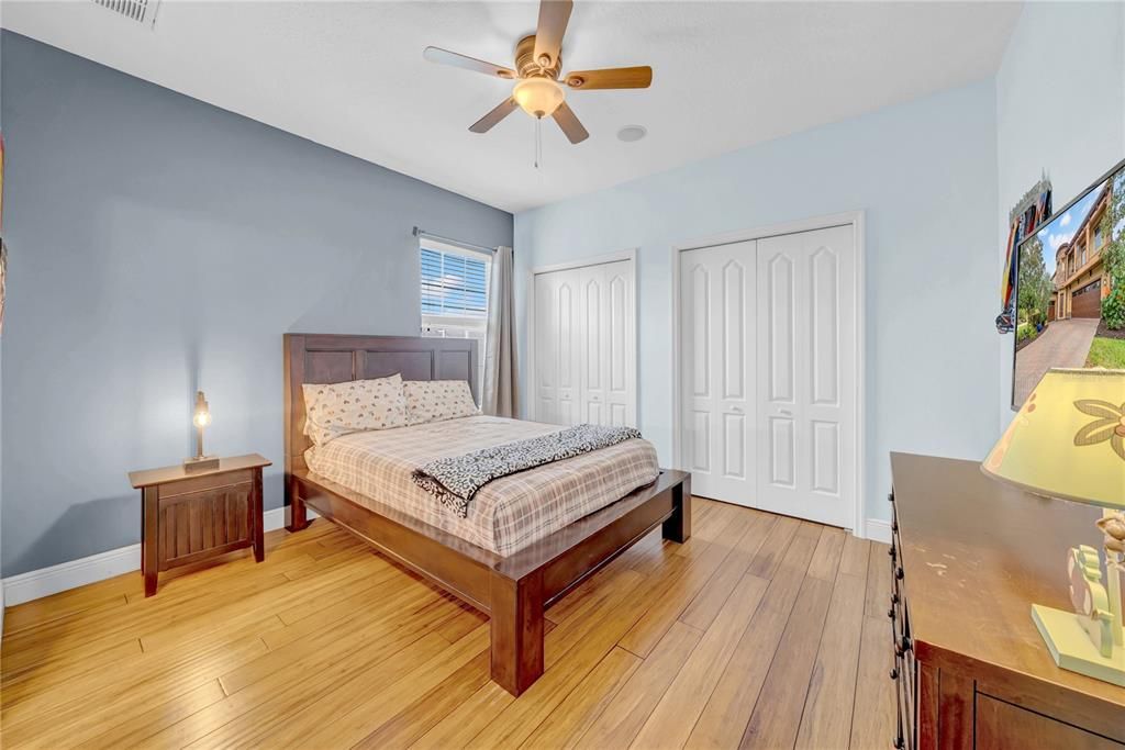 待售: $799,999 (5 贝兹, 4 浴室, 4180 平方英尺)