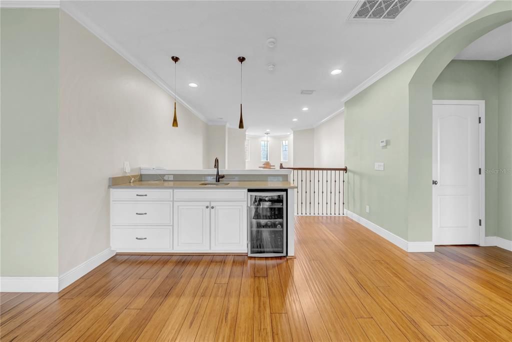 待售: $799,999 (5 贝兹, 4 浴室, 4180 平方英尺)