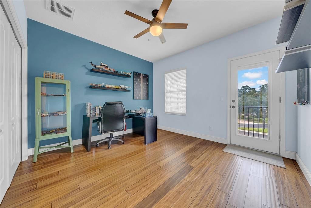 待售: $799,999 (5 贝兹, 4 浴室, 4180 平方英尺)